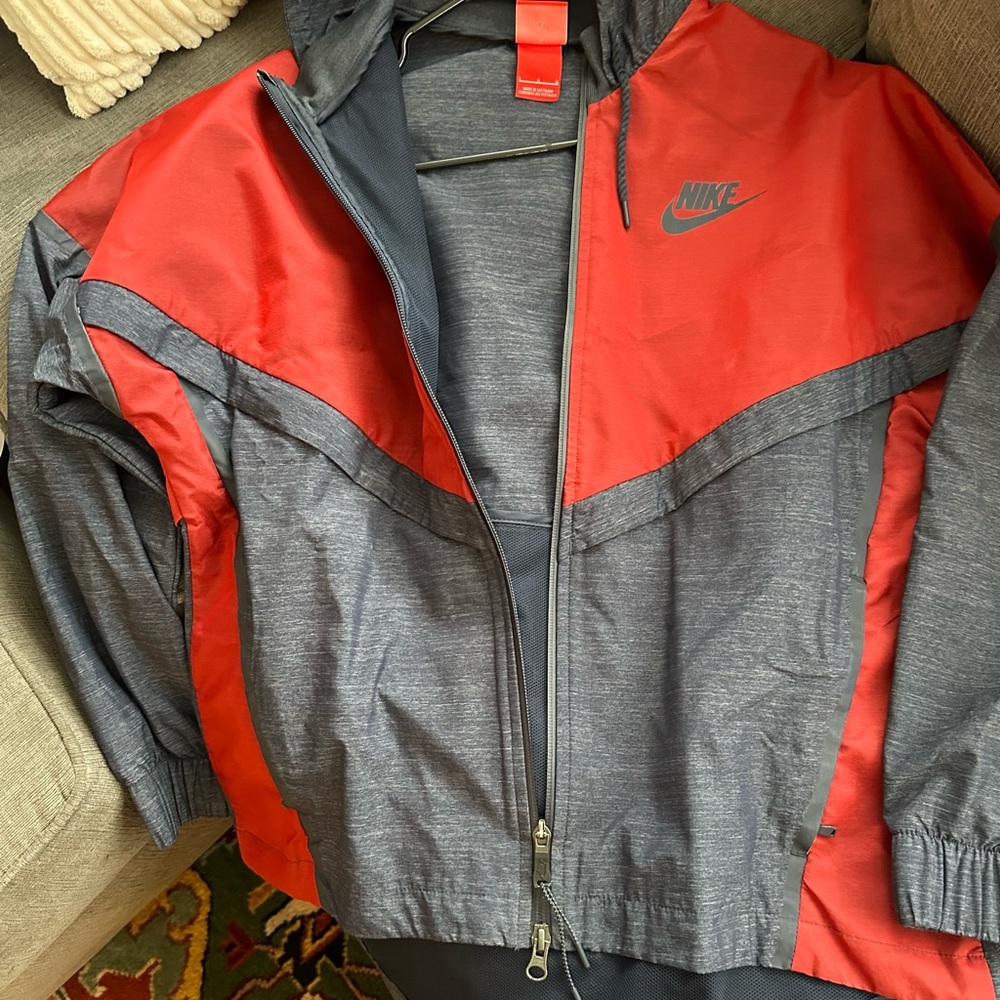 Nike red and blue jacket - Picture 2 of 8